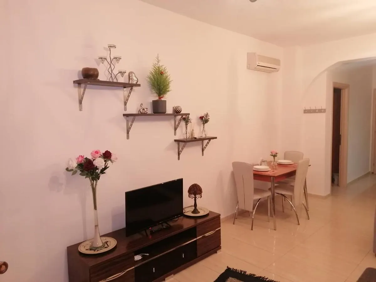 Διαμερισμα Με Κηπο Στο Κεντρο Apartment Salonic Grecia